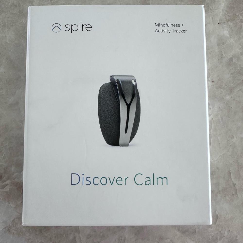 Spire Mindfulness + Activity Tracker - Gray